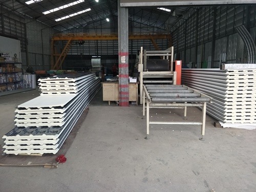 ผลิตและจำหน่ายเมทัลชีท